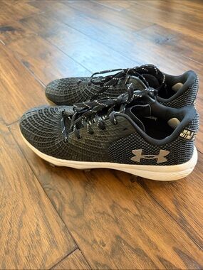UNDER ARMOUR WOMEN'S GLYDE 2 MT SOFTBALL CLEATS